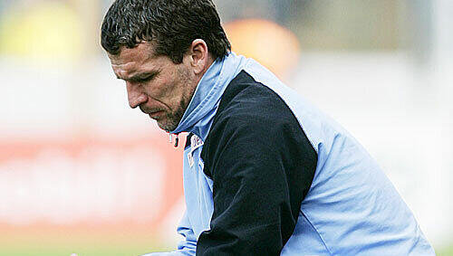 Er gerät unter Druck nach dem miserablen Saisonstart: Marco Kurz, Trainer des TSV 1860. Er gerät unter Druck nach dem miserablen Saisonstart: Marco Kurz, Trainer des TSV 1860.