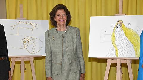 Ihre Majestät Königin Silvia von Schweden bei der feierlichen Einweihung des "Childhood"-Hauses in München-Großhadern.