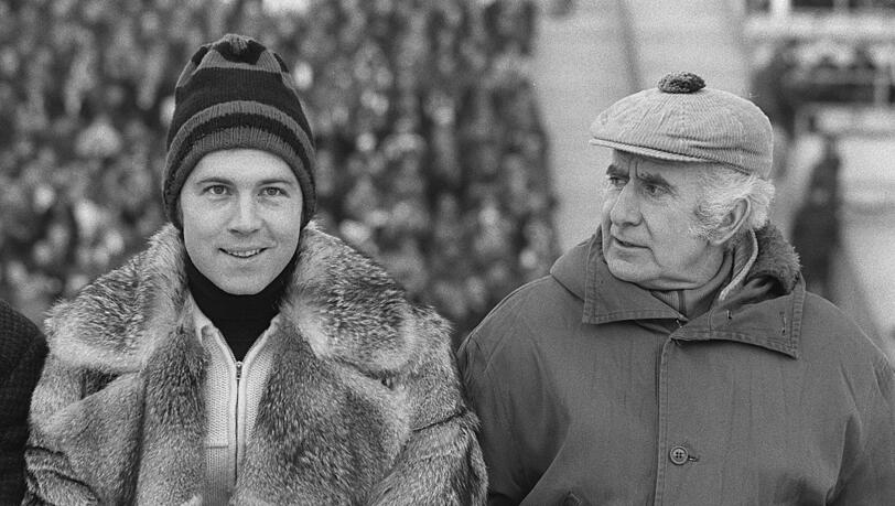 "Er war mein bester Freund", sagte Franz Beckenbauer (l.) einst über Robert Schwan, der gleichzeitig ihn und den FC Bayern groß machte.