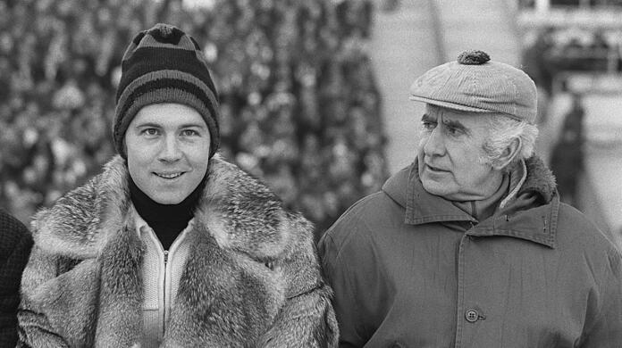 "Er war mein bester Freund", sagte Franz Beckenbauer (l.) einst über Robert Schwan, der gleichzeitig ihn und den FC Bayern groß machte.