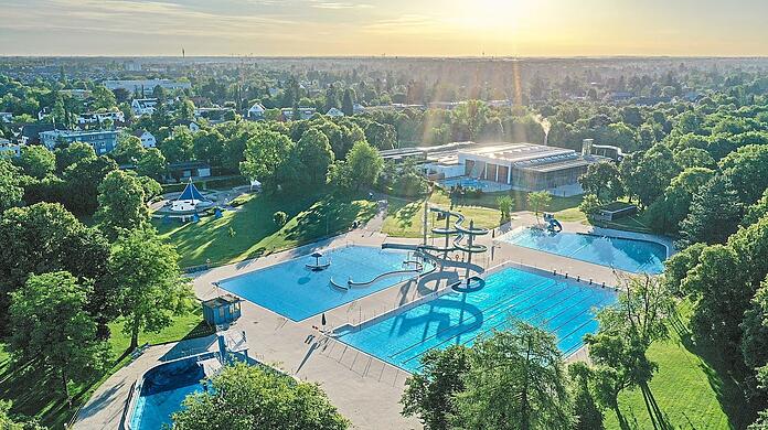 Die Freibadsaison für dieses Jahr ist bereits vorbei, wie auch hier im Michaelibad. Für das kommende Jahr will die CSU das Schwimmen zum Feierabend hin vergünstigen.  Foto: Andreas Leder/SWM