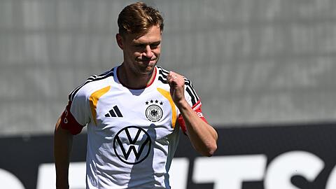 DFB-Kapit&auml;n Joshua Kimmich trainiert im Camp der Nationalmannschaft.