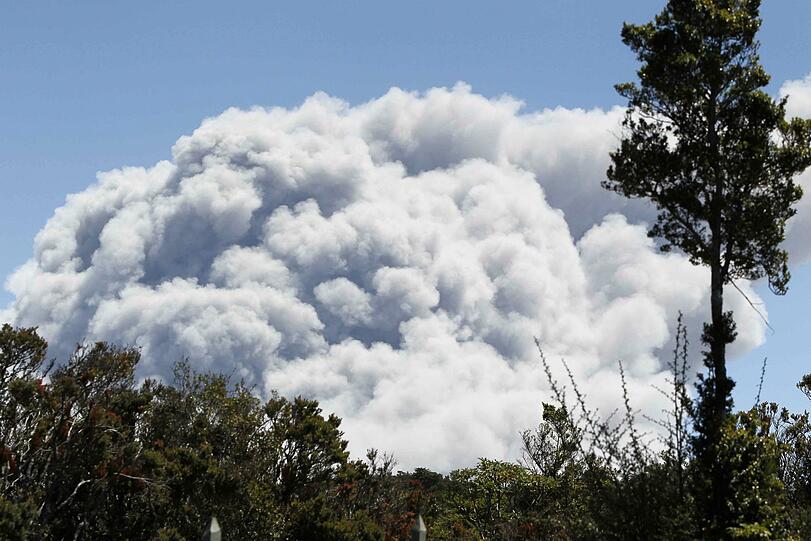 Die riesige Aschewolke nach der Eruption des Turrialba im März 2015.