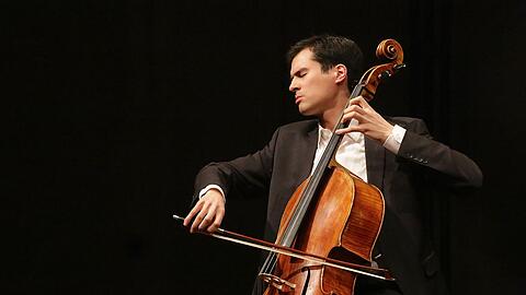 Der Cellist Cellist Danjulo Ishizaka.