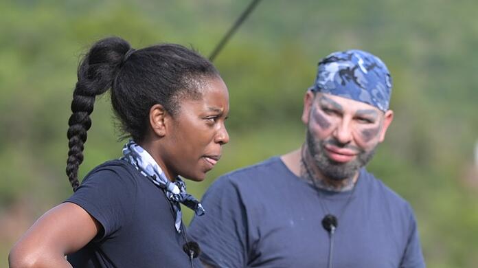 Linda Nobat und Harald Glööckler während einer gemeinsamen Prüfung im Dschungelcamp.