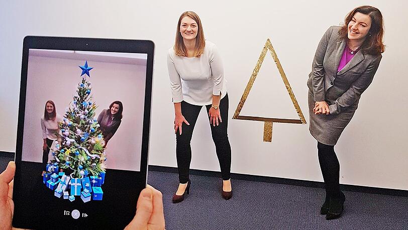 Ein digitaler Weihnachtsbaum! Der Rest wird von einer App nachträglich eingefügt. Ein digitaler Weihnachtsbaum! Der Rest wird von einer App nachträglich eingefügt.
