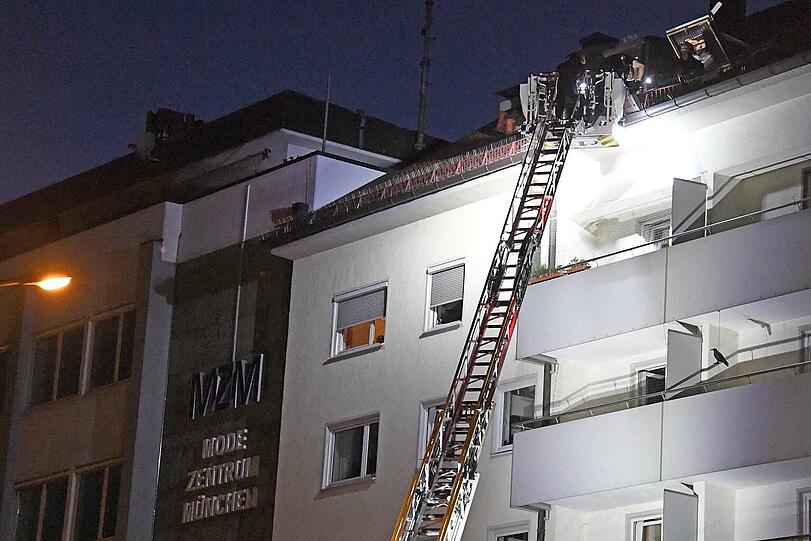 Die Feuerwehr war stundenlang im Einsatz.