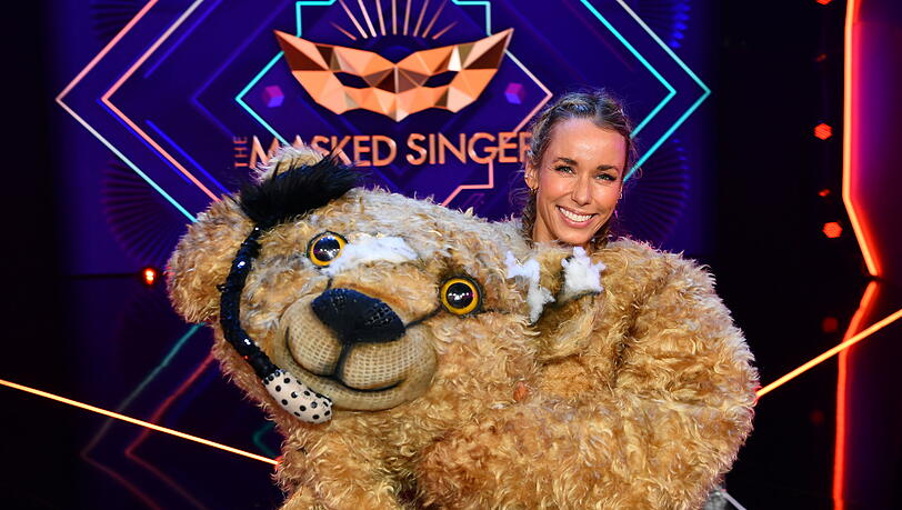 Enthüllt: Annemarie Carpendale ist der Teddy. Enthüllt: Annemarie Carpendale ist der Teddy.