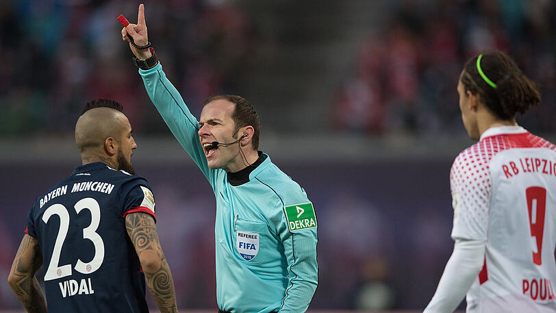 Arturo Vidal: Note 5.
 Kaum zu sehen. Wirkte irgendwie verloren im Mittelfeld. Nach vorne lief das Spiel oft an ihm vorbei, kam auch nicht so recht in die Zweikämpfe. Auch vorm 1:1 seltsam passiv. Vergab per Kopf das 2:2.