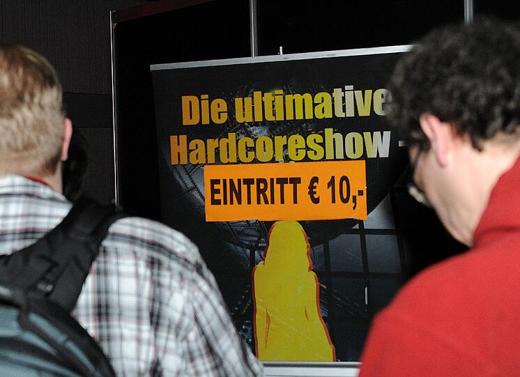 Pornostars, Sex-Toys und Live-Shows: Die Erotikmesse "Eros und Amore" gastiert wieder in München.