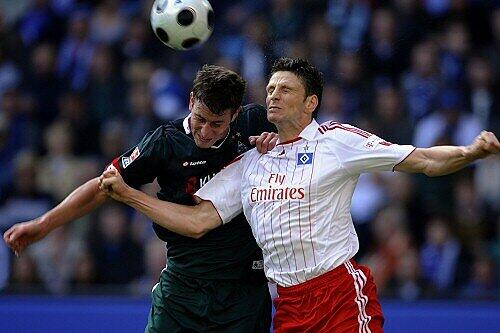 Gladbachs Rob Friend (l.) mit Hamburgs Bastian Reinhardt