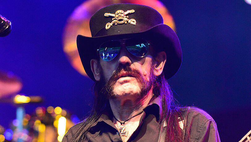 Die Beerdigung von Lemmy Kilmister wird live bei Youtube übertragen. Die Beerdigung von Lemmy Kilmister wird live bei Youtube übertragen.