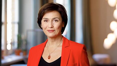 Sandra Maischerberger kennen die meisten als Gastgeberin der nach ihr benannten ARD-Talkshow.