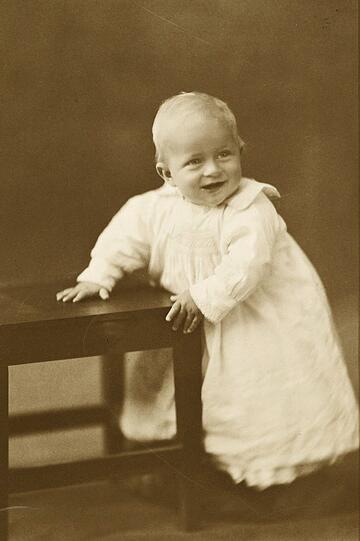 Prinz Philip als Baby 1922.