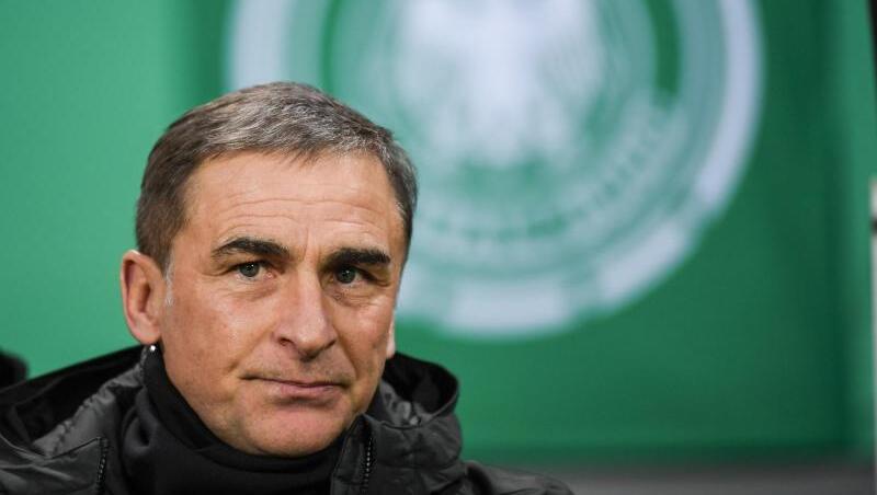 Stefan Kuntz hält die Planinsolvenz des FCK für folgerichtig. Stefan Kuntz hält die Planinsolvenz des FCK für folgerichtig.