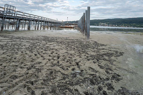 Niedrigwasser am Bodensee. Niedrigwasser am Bodensee.