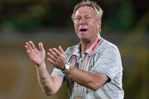 Beklatscht den Sieg seiner Mannschaft über Nigeria: U 20-Coach Horst Hrubesch.