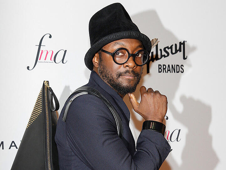 Bei den Fashion Media Awards im September stellte will.i.am stolz einen Prototypen seiner Smartwatch zur Schau