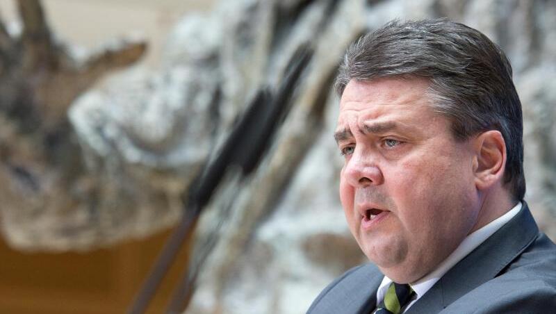 Ex-SPD-Chef Sigmar Gabriel lässt derzeit kaum ein gutes Haar an seiner Partei. Ex-SPD-Chef Sigmar Gabriel lässt derzeit kaum ein gutes Haar an seiner Partei.