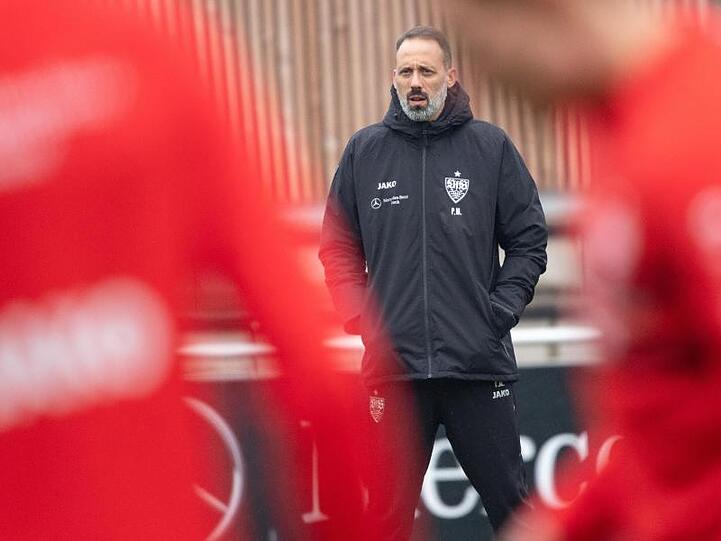 Der neue Trainer des VfB Stuttgart bei seinem ersten Training mit dem Team: Pellegrino Matarazzo.