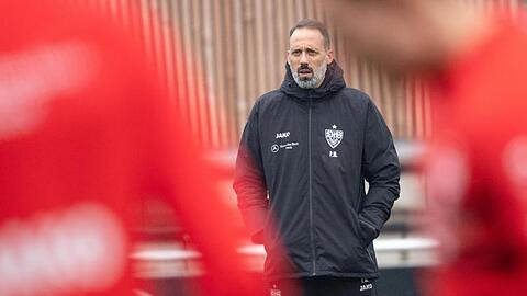 Der neue Trainer des VfB Stuttgart bei seinem ersten Training mit dem Team: Pellegrino Matarazzo.