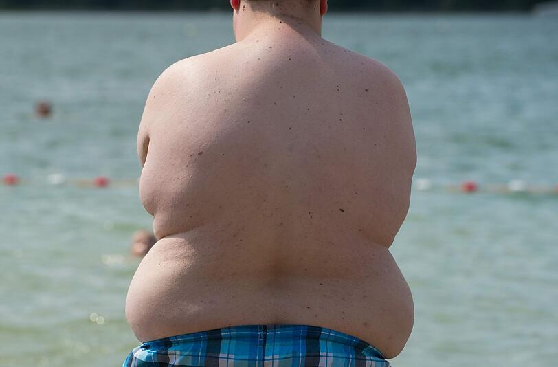 In Deutschland ist dem "XXL-Report" der DAK zufolge jeder vierte Erwachsene zwischen 18 und 79 fettleibig. Foto: Sebastian Kahnert