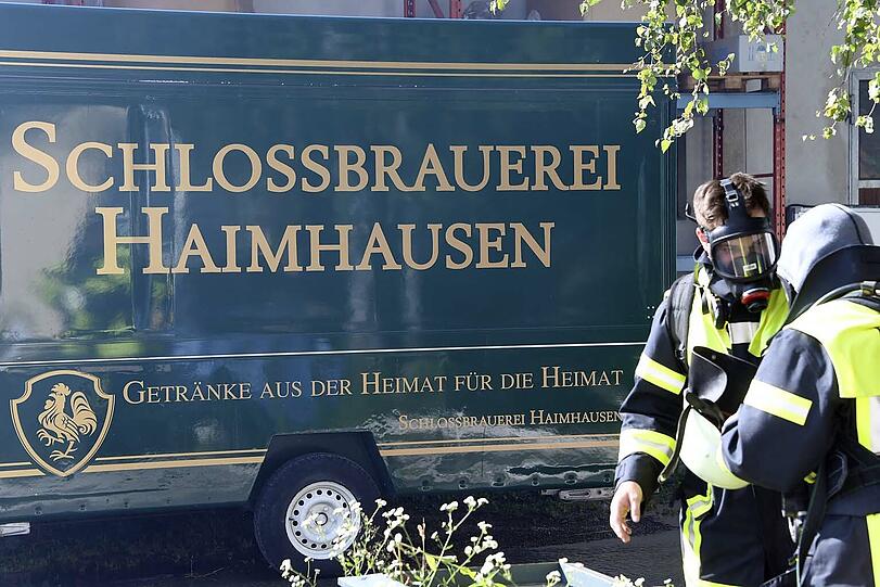 Die Bilder vom Großbrand in der Lagerhalle in Haimhausen.