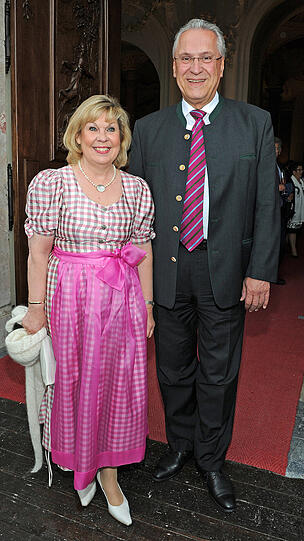 Joachim Herrmann (CSU), Innenminister von Bayern, und seine Frau Gerswid.