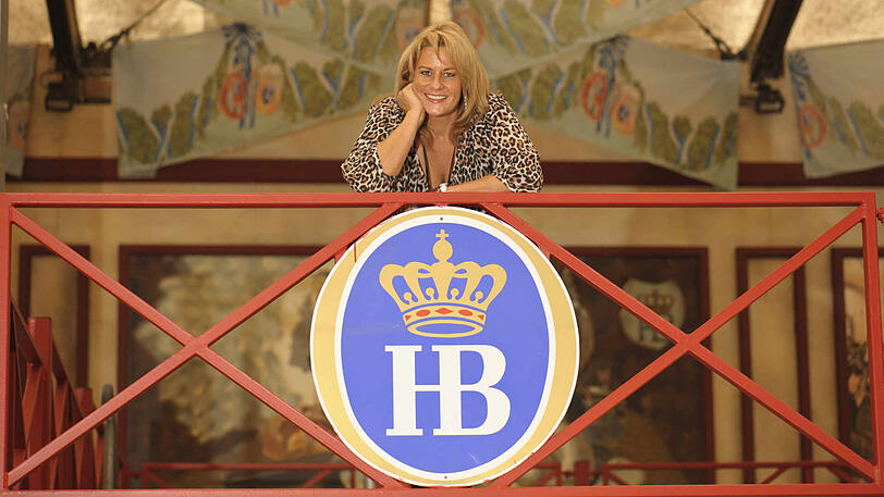 Die Herrin im Hofbräu Festzelt: Silja Schrank-Steinberg.