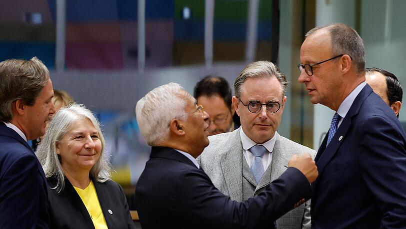 Kanzler Merz hat es beim Gipfel in Brüssel nicht leicht mit seinem Vorstoß für die Nutzung des eingefrorenen russischen Vermögens für die Ukraine.