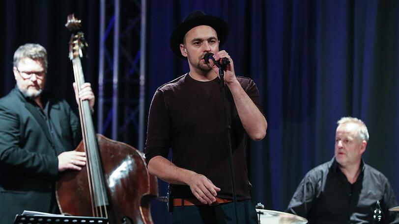 Max Mutzke wurde durch Stefan Raabs Casting-Show "SSDSGPS" entdeckt. Im ESC-Finale war für ihn mit dem Song "Can't Wait Until Tonight" der 8. Platz (93 Punkte) drin.