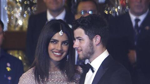 Die Bollywood Schauspielerin Priyanka Chopra und der US-Sänger Nick Jonas haben selbst erst vor kurzem geheiratet.