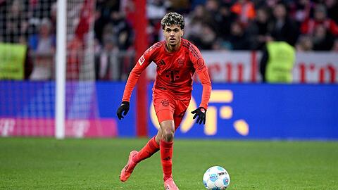 Vom FC Bayern auf Leihbasis bis zum Ende der Saison nach Spanien zu Real Valladolid: Linksverteidiger Adam Aznou.