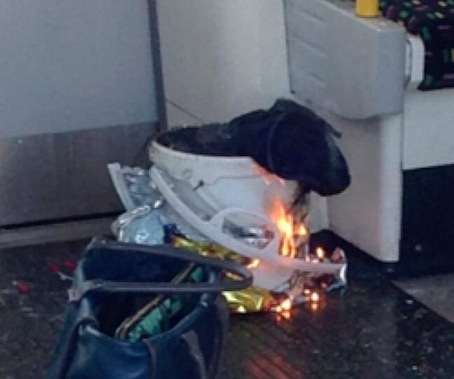In der Londoner U-Bahn kam es am Freitagmorgen zu einem Zwischenfall: Medien berichten von einer Explosion in der Tube.