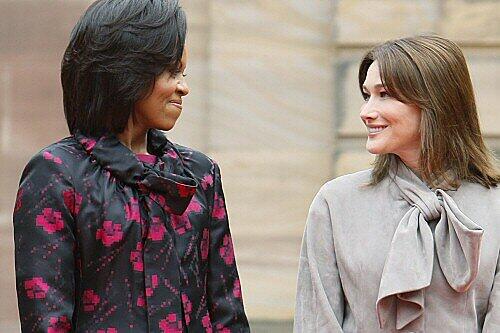Und, was machen Sie so beruflich? Michelle Obama und Carla Bruni fremdelten ein wenig