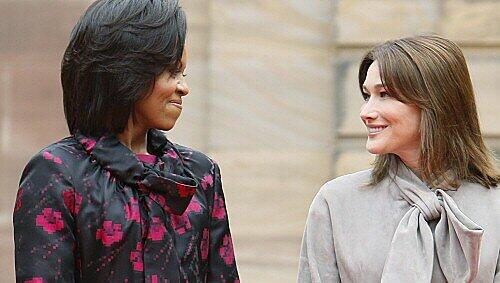 Und, was machen Sie so beruflich? Michelle Obama und Carla Bruni fremdelten ein wenig Und, was machen Sie so beruflich? Michelle Obama und Carla Bruni fremdelten ein wenig