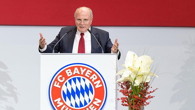 Vereinspräsident Uli Hoeneß spricht am 24.11.2017 auf der Jahreshauptversammlung des FC Bayern im Audi Dome in München. Vereinspräsident Uli Hoeneß spricht am 24.11.2017 auf der Jahreshauptversammlung des FC Bayern im Audi Dome in München.