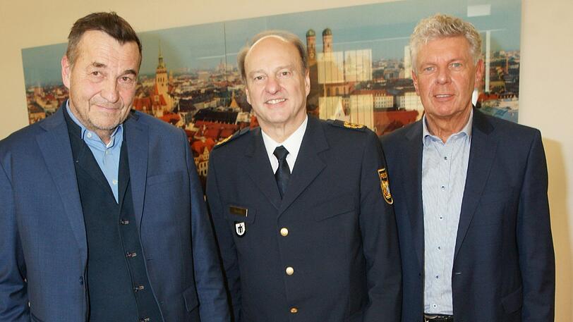Drei für die Sicherheit: (von links) KVR-Chef Thomas Böhle, Polizeipräsident Hubertus Andrä und OB Dieter Reiter bei einem Pressetermin gestern.