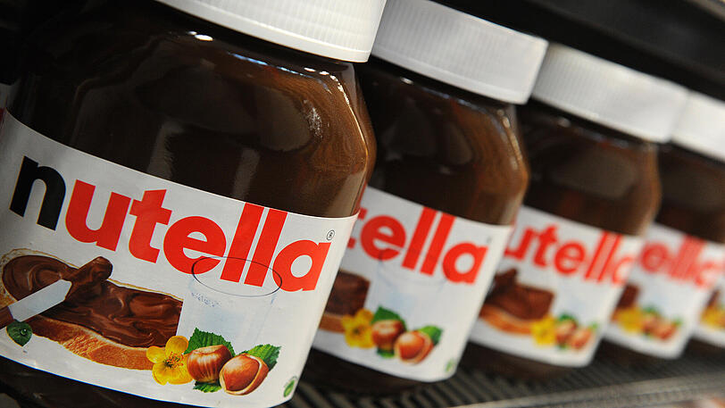Derzeit bietet die französische Supermarkt-Kette Intermarché Nutella 70 Prozent günstiger an - und sorgte damit für wüste Szenen vor den Regalen!