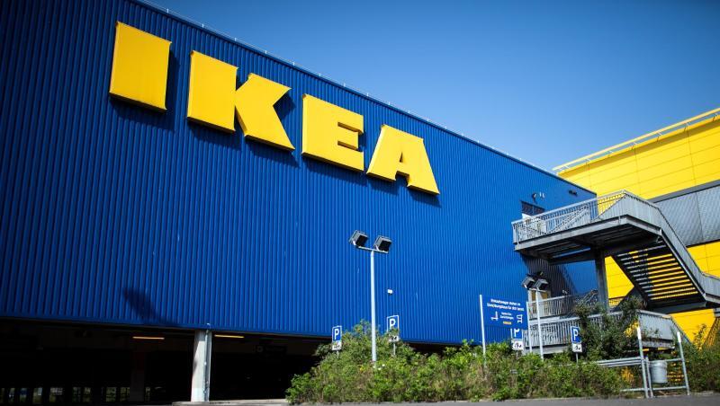 Der Möbelriese Ikea darf nach der Ausnahmeregelung in Nordrhein-Westfalen seine Filialen wieder öffnen. Der Möbelriese Ikea darf nach der Ausnahmeregelung in Nordrhein-Westfalen seine Filialen wieder öffnen.