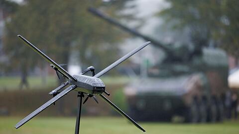 Drohnenwaffe HX-2 von Helsing