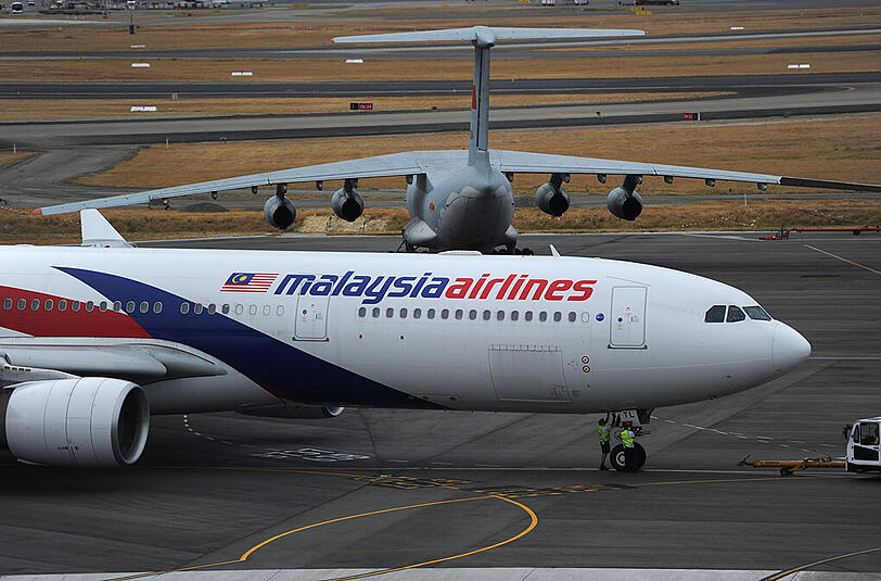 Eine Maschine der Malaysia-Airline wird starktlar gemacht (Symbolfoto).