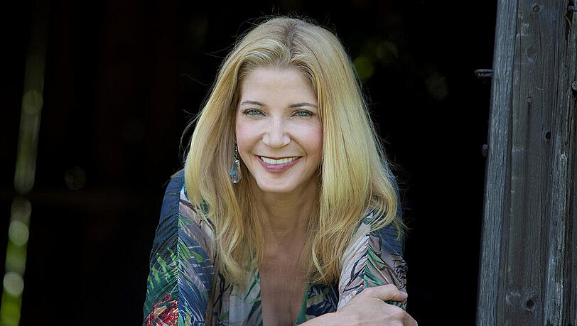 "Sex and the City"-Autorin Candace Bushnell führt "eine wirklich moderne Beziehung". "Sex and the City"-Autorin Candace Bushnell führt "eine wirklich moderne Beziehung".