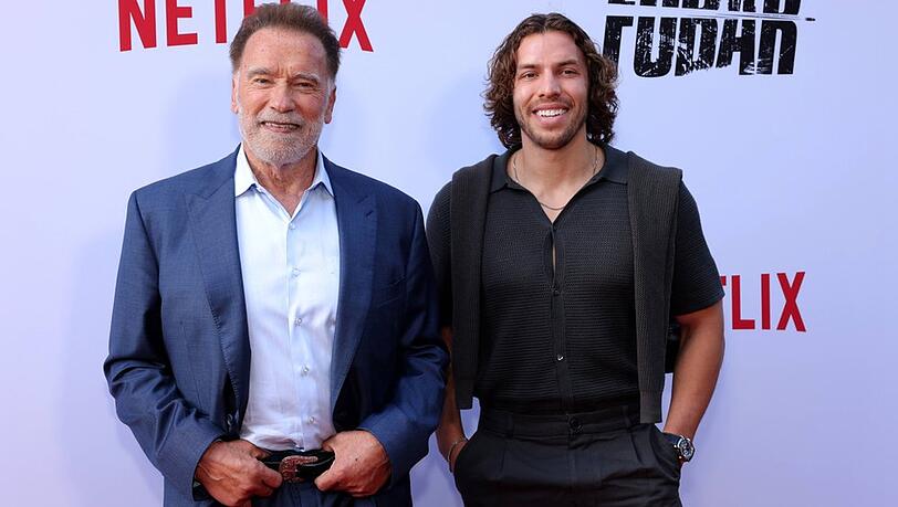Arnold Schwarzenegger und Sohn Joseph Baena bei einer Premiere in Los Angeles im Juni 2025. Arnold Schwarzenegger und Sohn Joseph Baena bei einer Premiere in Los Angeles im Juni 2025.
