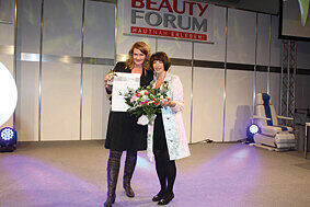 Waltraud Kuffner bei der Verleihung des prix d&rsquo;honneur de la beauté.