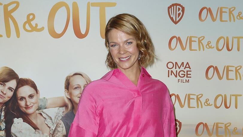Jessica Schwarz bei der Premiere von "Over & Out" in Hamburg.