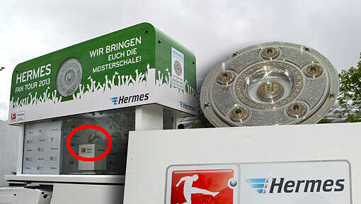 Die Meisterschale ist schon in München – am Samstag nach dem Heimspiel gegen Augsburg bekommt sie der FC Bayern überreicht. Die Meisterschale ist schon in München – am Samstag nach dem Heimspiel gegen Augsburg bekommt sie der FC Bayern überreicht.