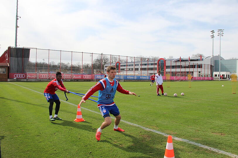 Am Dienstag gab's an der Säbener Straße ein öffentliche Trainingseinheit. Hier gibt's die Bilder!