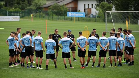 Daniel Bierofka macht die Spieler des TSV 1860 derzeit im Trainingslager in Windischgarsten fit.