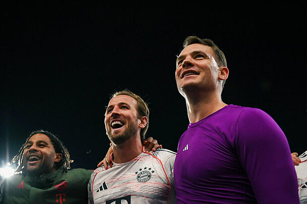 Die erfahrenen Anführer des FC Bayern: Manuel Neuer (r.) und Harry Kane.